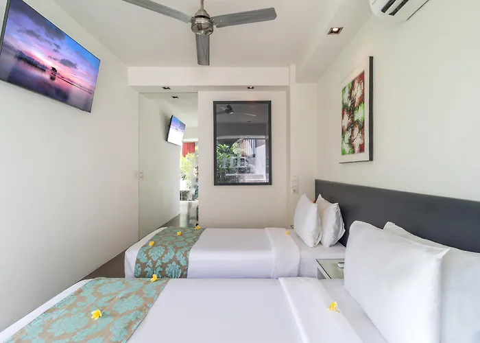 Villa Stunning 4 Bed, Butler Service, Security, Central