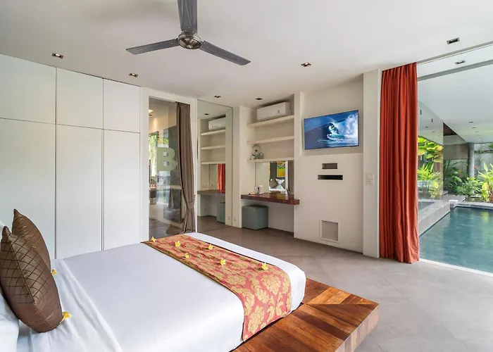 Villa Stunning 4 Bed, Butler Service, Security, Central Seminyak (Bali)