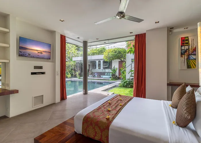 Stunning 4 Bed, Butler Service, Security, Central * Seminyak (Bali)